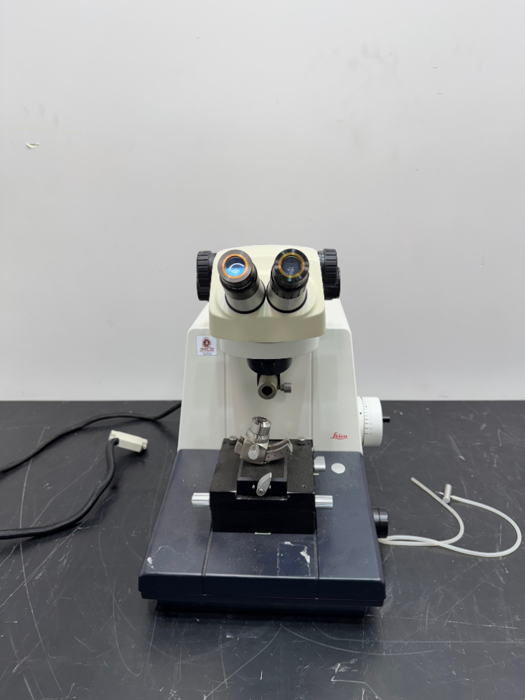 Image of Leica Ultracut UCT Microtome